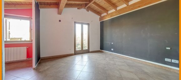 Вилла с 5 комнатами в Кастильоне Олона, Италия № 312021 18