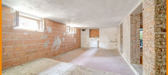 Вилла с 5 комнатами в Кастильоне Олона, Италия № 312021 34