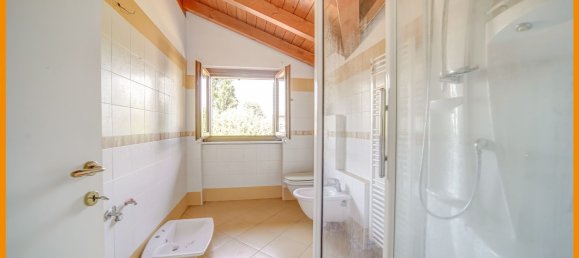 Вилла с 5 комнатами в Кастильоне Олона, Италия № 312021 21