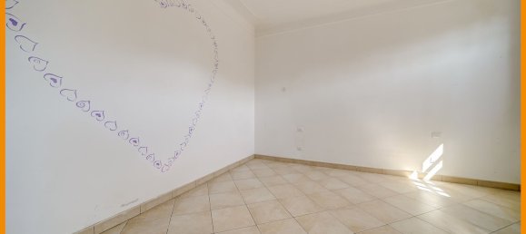 Вилла с 5 комнатами в Кастильоне Олона, Италия № 312021 10