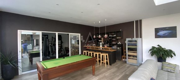 Casa de 4 dormitorios en Armentieres, France No. 232079 6