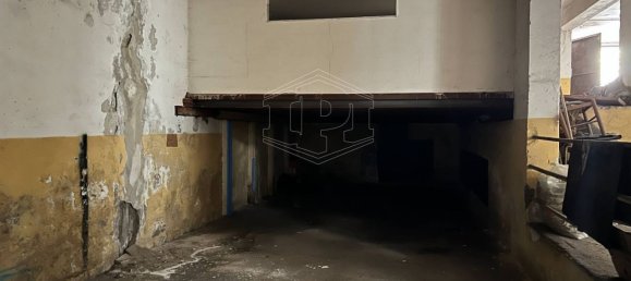  مرآب في Casoria, Italy 500متر مربع رقم 132263 9