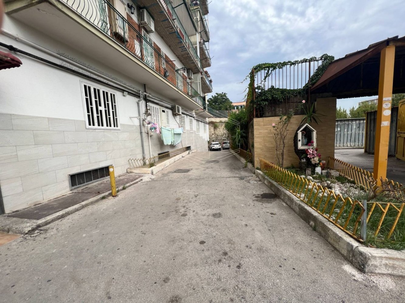  مرآب في Casoria, Italy 500متر مربع رقم 132263