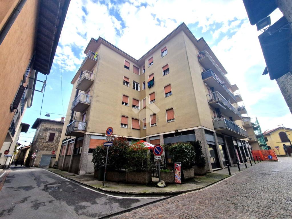 Квартира с 2 спальнями в Мапелло, Италия № 61346