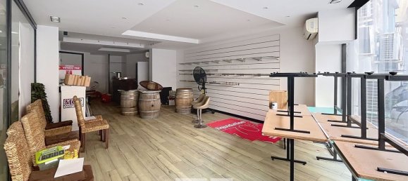 104m² Commercial property in Bastia, France No. 249417 4