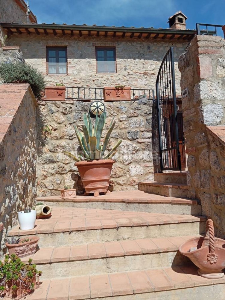 2 غرف نوم منزل في Casole d'Elsa, Italy رقم 371997