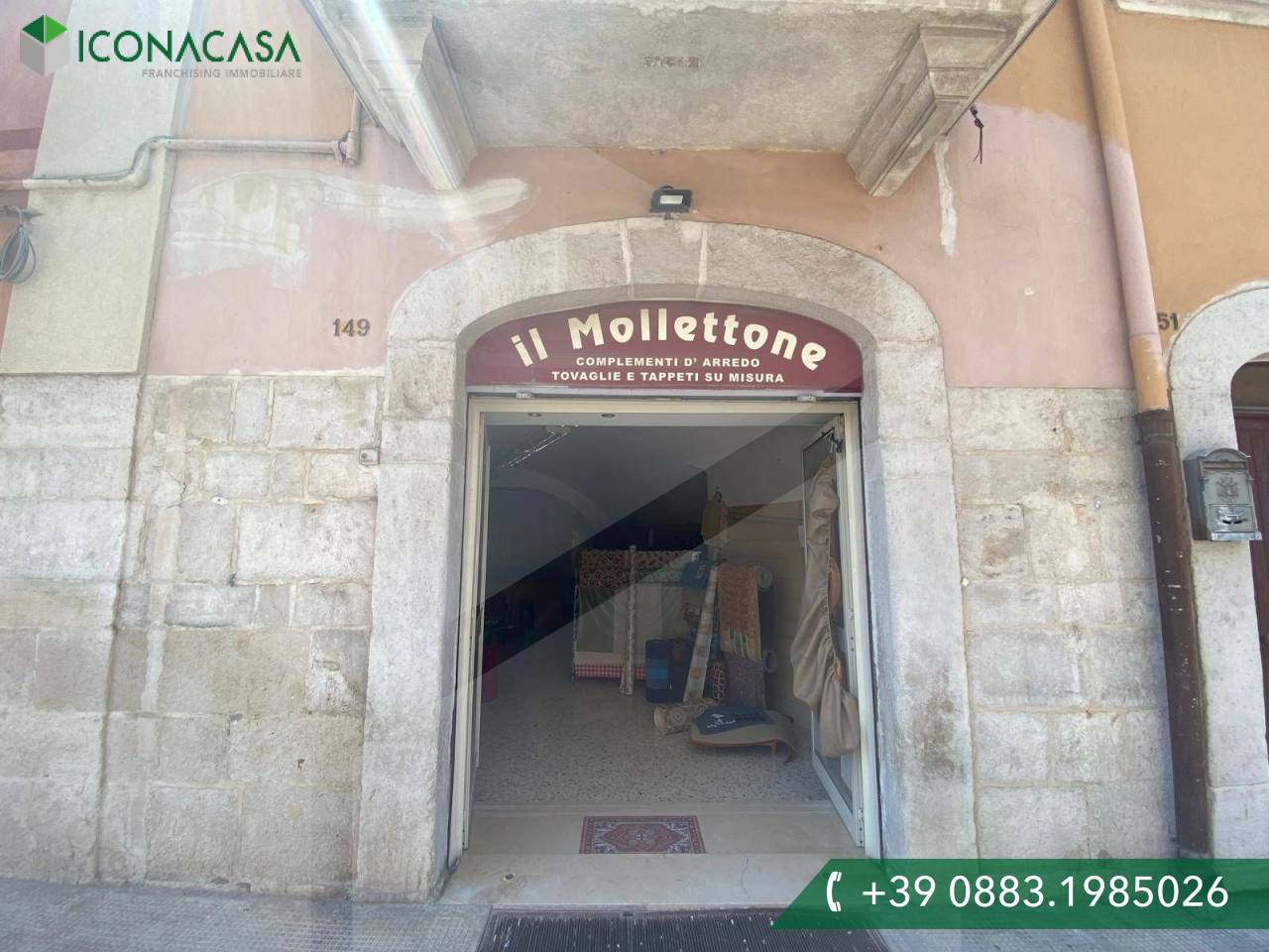 2 rooms Commercial property in Barletta, Italy No. 26617