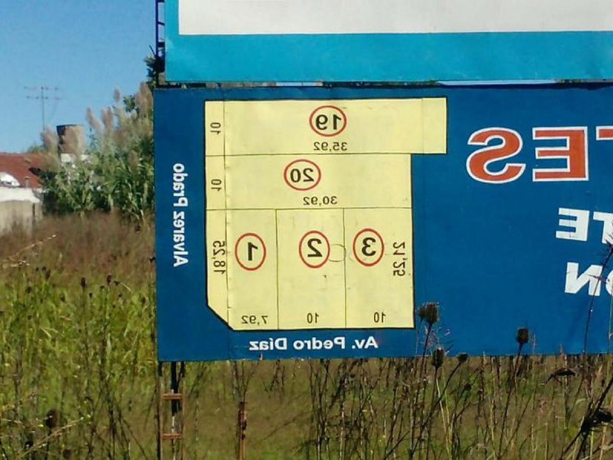 145m² Land in Hurlingham, Argentina No. 42589