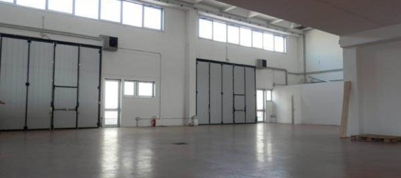 2-Zimmer Lagerhaus in Florence, Italy, Nr. 12057 9