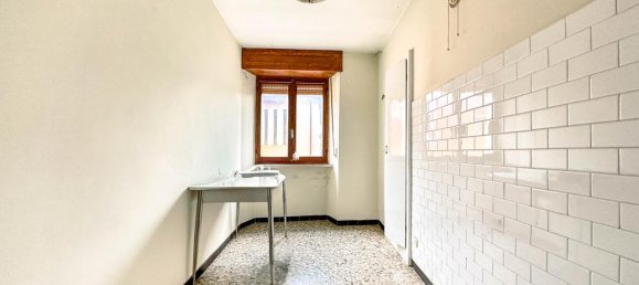 6 rooms House in Cavallirio, Italy No. 238091 3