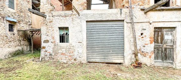 6 rooms House in Cavallirio, Italy No. 238091 11