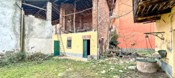 6 rooms House in Cavallirio, Italy No. 238091 17