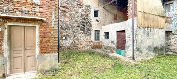 6 rooms House in Cavallirio, Italy No. 238091 4