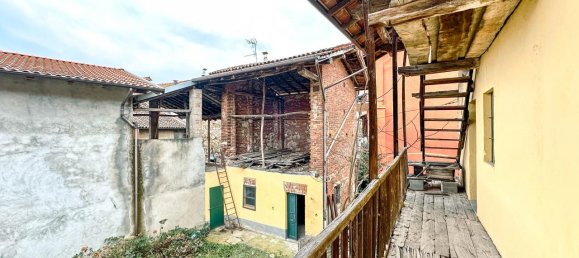 6 rooms House in Cavallirio, Italy No. 238091 14