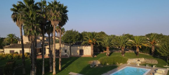 22 rooms House in Noto, Italy No. 45992 33