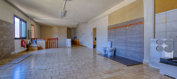 Коммерческая недвижимость с 12 комнатами в Бастия, Франция № 89631 3