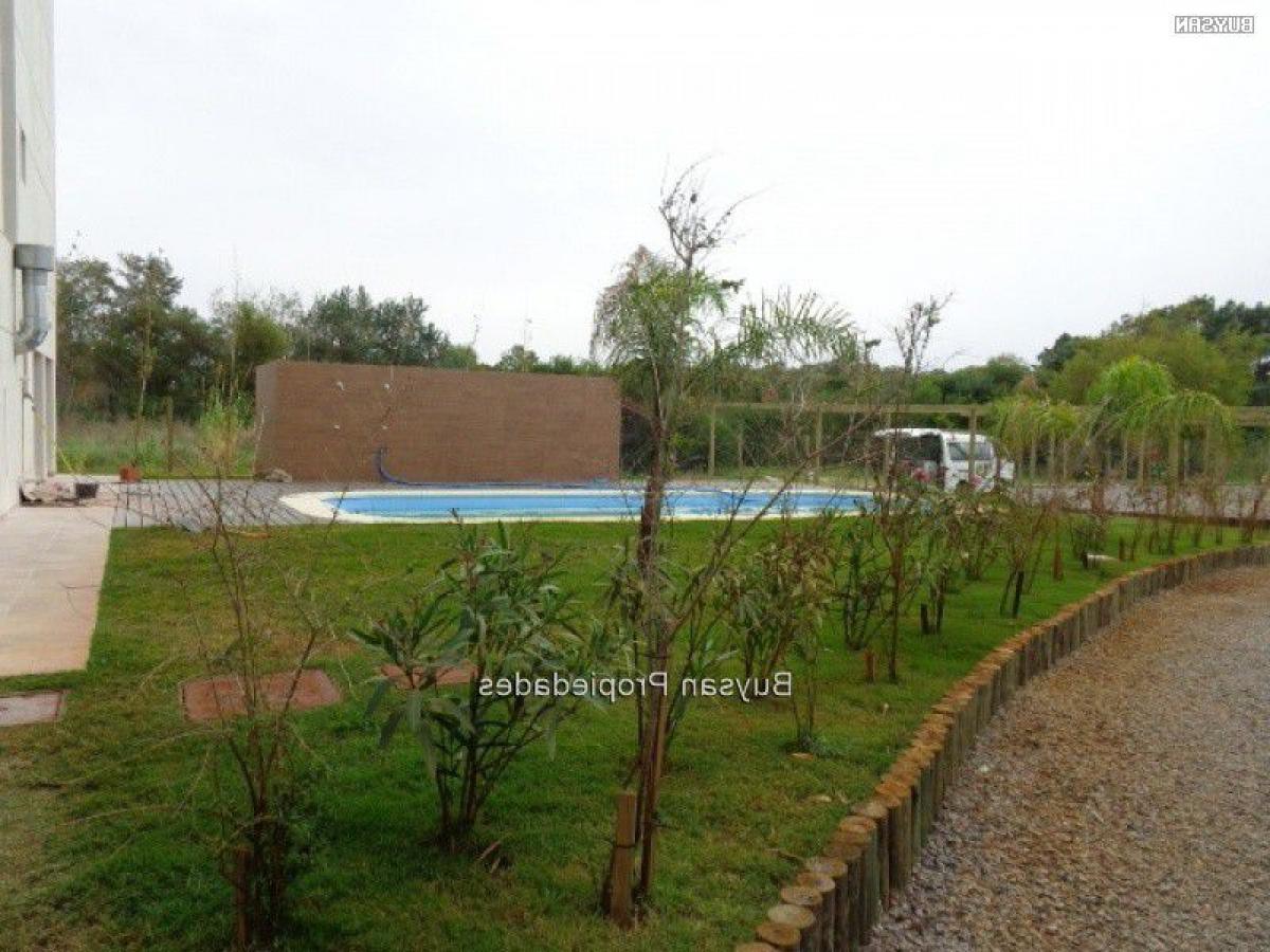 3 bedrooms Apartment in Montevideo, Uruguay No. 9968