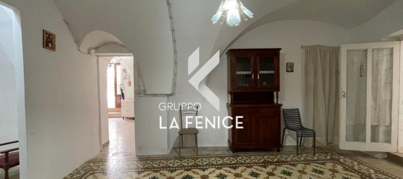 Дом с 2 комнатами в Чистернино, Италия № 131911 16