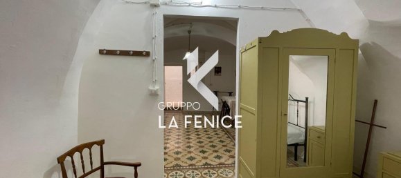 Дом с 2 комнатами в Чистернино, Италия № 131911 14