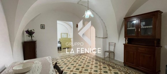 Дом с 2 комнатами в Чистернино, Италия № 131911 15