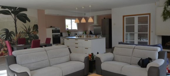 3 bedrooms Villa in Villeneuve-les-Maguelone, France No. 286652 2