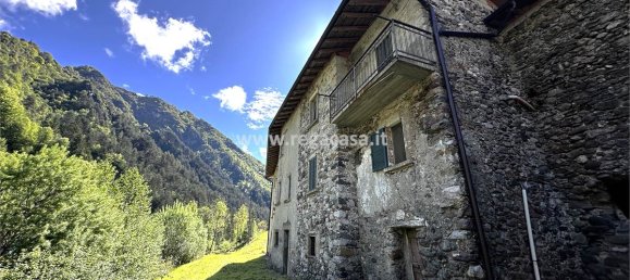 6 bedrooms House in Valtorta, Italy No. 312767 5