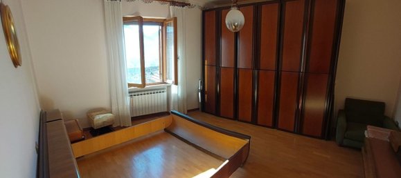 5 rooms Apartment in Spoleto, Italy No. 1860 23