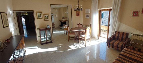 5 rooms Apartment in Spoleto, Italy No. 1860 11