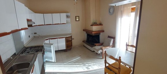 5 rooms Apartment in Spoleto, Italy No. 1860 18