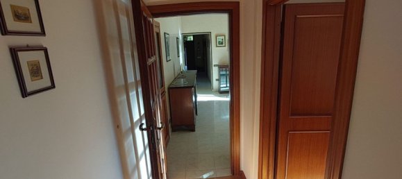 5 rooms Apartment in Spoleto, Italy No. 1860 19