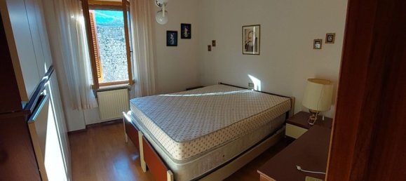 5 rooms Apartment in Spoleto, Italy No. 1860 25