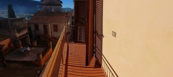 5 rooms Apartment in Spoleto, Italy No. 1860 2