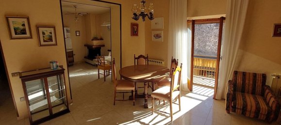 5 rooms Apartment in Spoleto, Italy No. 1860 13