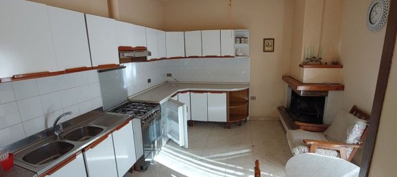 5 rooms Apartment in Spoleto, Italy No. 1860 17