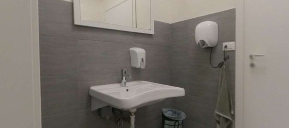 Propiedad comercial en Trofarello, Italy 247 m² No. 13344 10