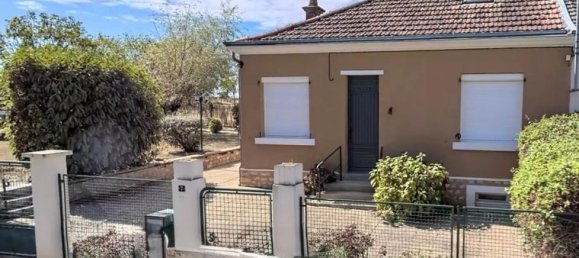 2 bedrooms House in Oulches, France No. 315515 2