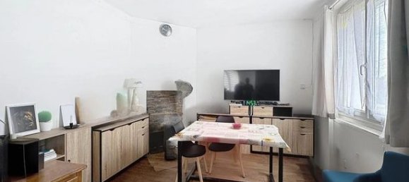 2 bedrooms House in Oulches, France No. 315515 3