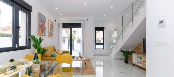 3 bedrooms Villa in Torrevieja, Spain No. 286865 6