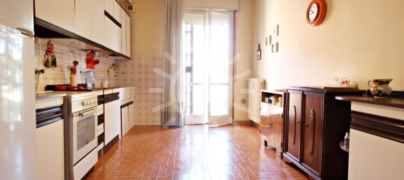 4 rooms Apartment in Imola, Italy No. 100251 4
