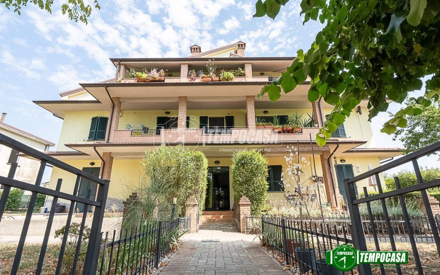 2 chambres Appartement à Cadeo, Italy No. 321317