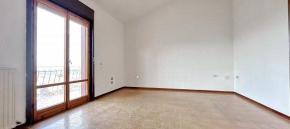 4 rooms Apartment in Gavorrano, Italy No. 238073 8