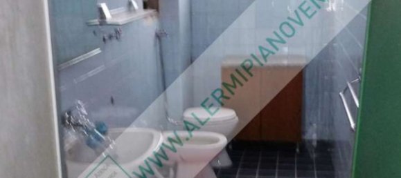 4 bedrooms Apartment in Milan, Italy No. 370143 8