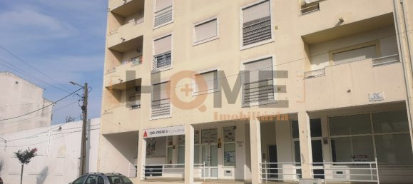 576m² Garage in Coruche, Portugal No. 57278 3