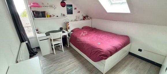 Дом с 3 спальнями в Понтуаз, Франция № 359619 6