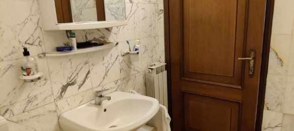5 rooms Apartment in Carrara, Italy No. 275575 9