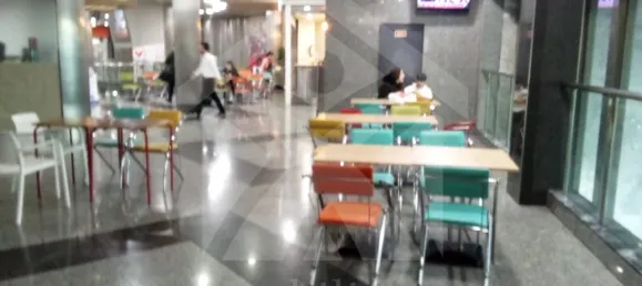 65m² Commercial property in Maia, Portugal No. 89832 2