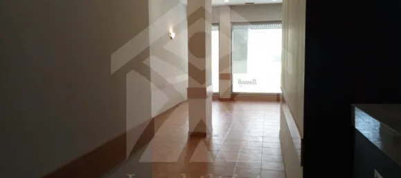 65m² Commercial property in Maia, Portugal No. 89832 8