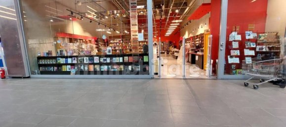 Propriété commerciale à Piacenza, Italy 257m² No. 317050 3