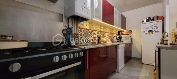 3 bedrooms House in Beauvais, France No. 51091 4