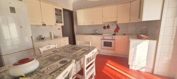 Квартира с 3 спальнями в Кастелламмаре ди Стабия, Италия № 329270 8